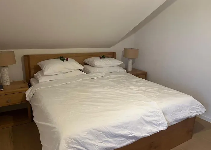 Natur- Und Weinresort Lipej By Interhome